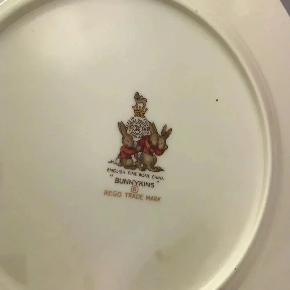 vintage plate royal Daulton bunnykins